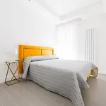 Wabi-sabi Flats Sorrente